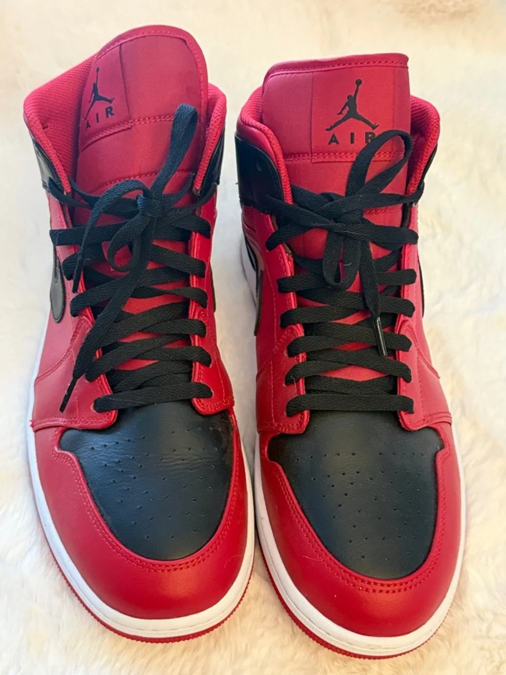 Jordan Mid-Top Sneakers in Red and Black - Picture 5 of 7